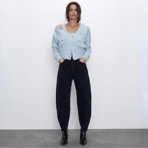 Zara Black Barrel Leg Jeans Raw Hem High Rise Cropped Denim Pants XS
